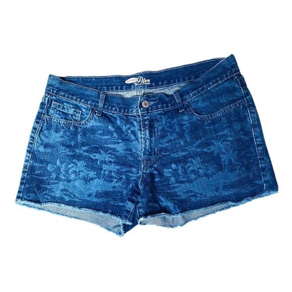 ✨ OLD NAVY DIVA 3 Floral Rockpile Cutoff Shorts✨ - Picture 3 of 5